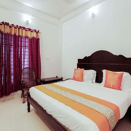 Alappuzha Oyo 4867 Royal Homes מראה חיצוני תמונה