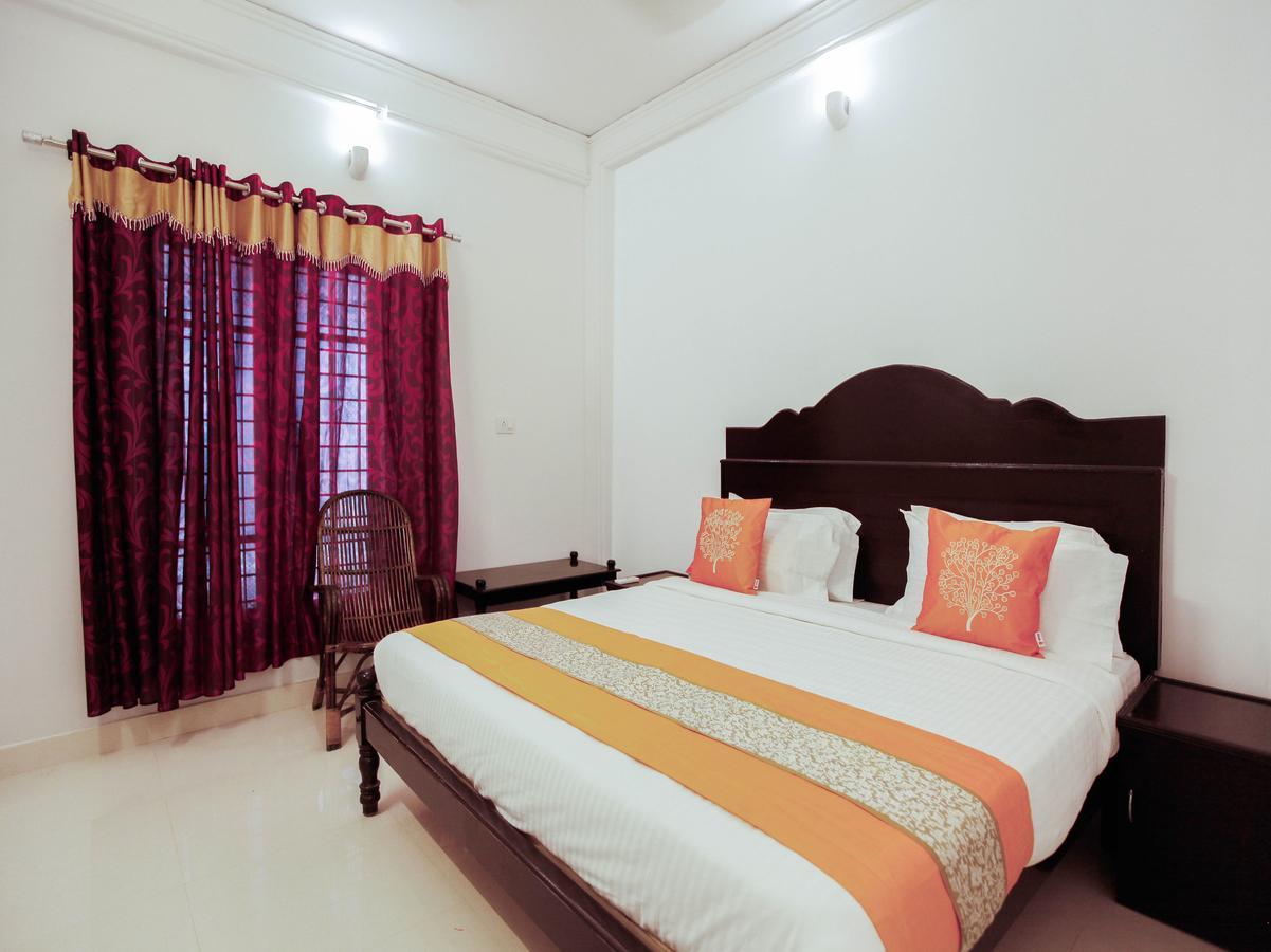 Alappuzha Oyo 4867 Royal Homes מראה חיצוני תמונה